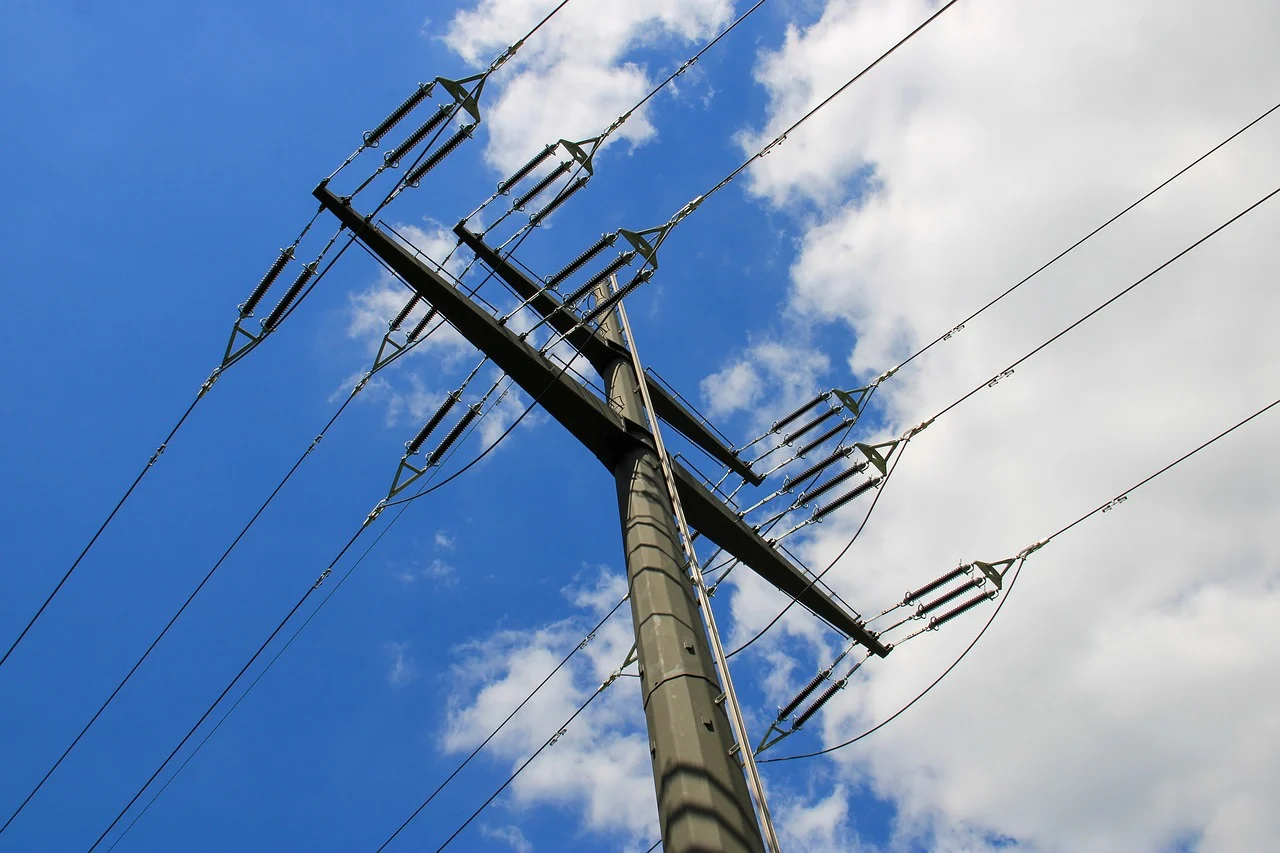 natężenie pola elektromagnetycznego